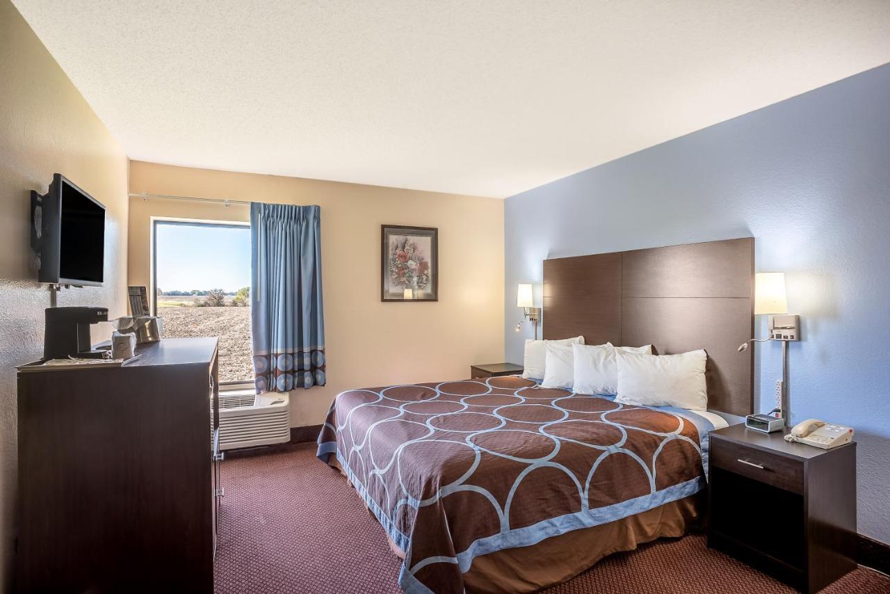 Super 8 By Wyndham Galesburg Hotel Exterior foto